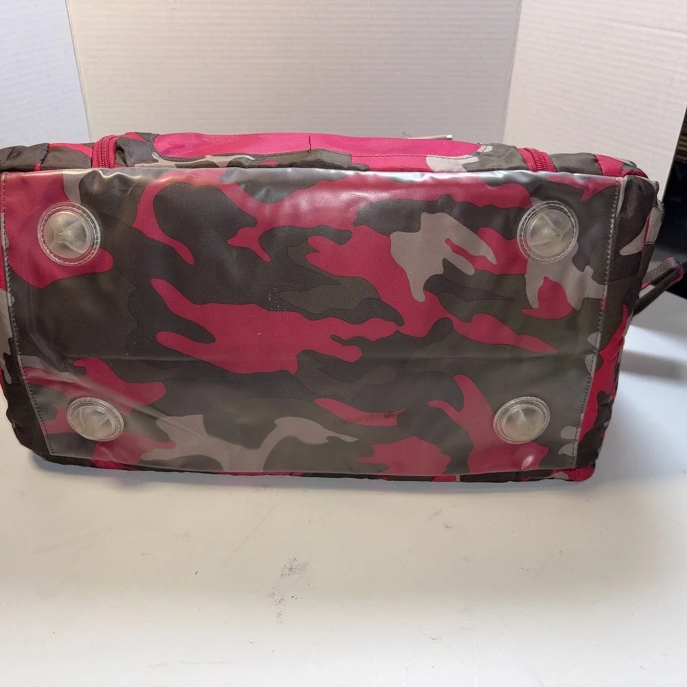 Lug Propeller Pink Green‎ Camo Duffel Bag Travel Carry On Overnight Gym Yoga Bag